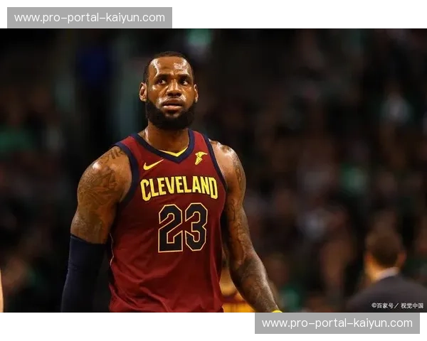 詹姆斯暗示今年不退役：还能强势再打几年，从未厌倦篮球